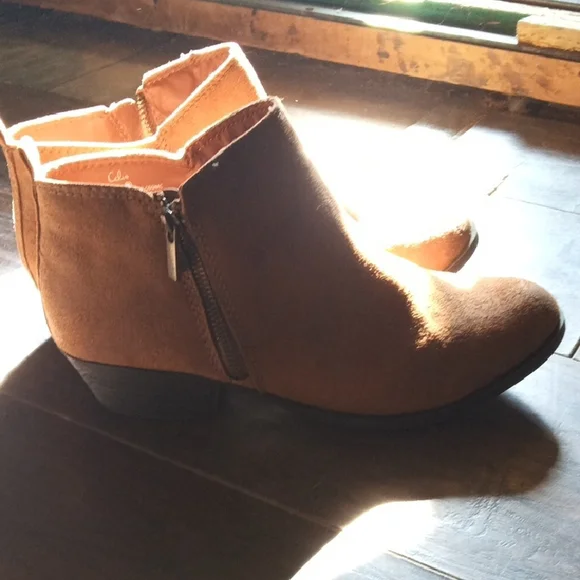 Celia Brown Ankle Zipper Boots - Picture 3 of 7